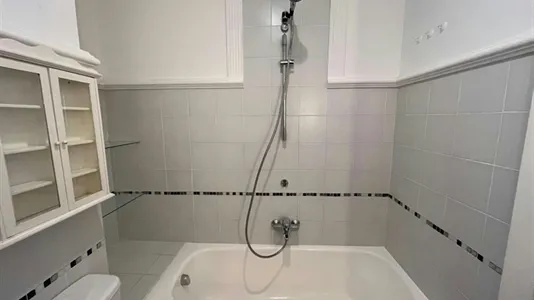 Rooms in Bilbao - photo 7