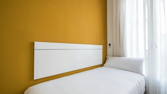 Rooms in Madrid Centro - photo 3