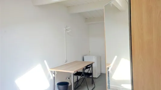Rooms in Roma Municipio VI – Roma Delle Torri - photo 4