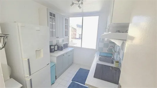 Apartments in Paris 20ème arrondissement - photo 6