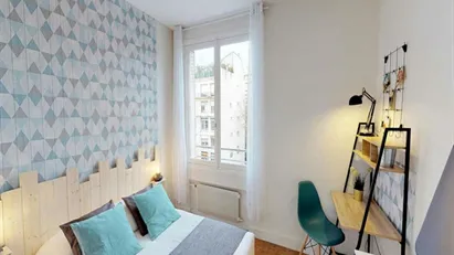Room for rent in Paris 16ème arrondissement (South), Paris