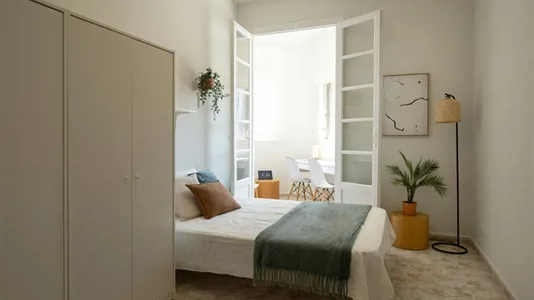 Rooms in Zaragoza - photo 2