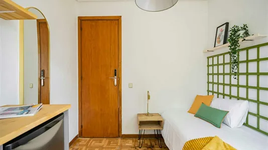 Rooms in Madrid Salamanca - photo 5
