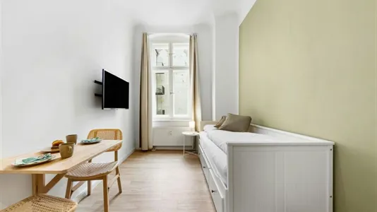 Apartments in Location is not specified - photo 1