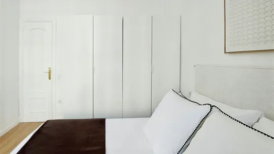 Apartments in Barcelona Eixample - photo 8