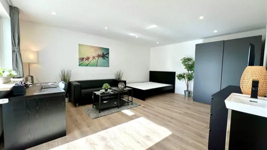 Rooms in Location is not specified - photo 1