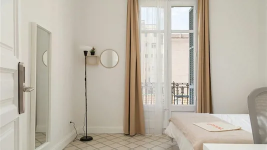 Rooms in Barcelona Les Corts - photo 2