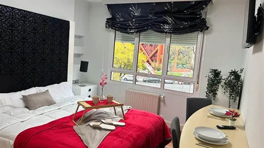 Rooms in Madrid Hortaleza - photo 4