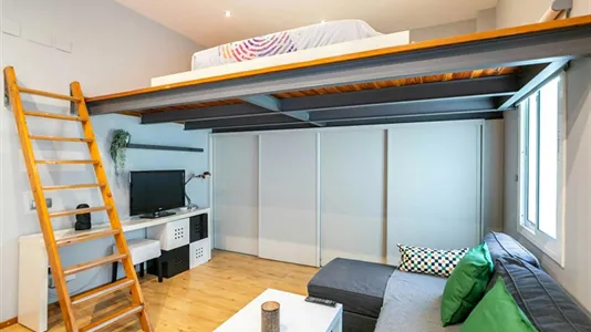 Apartments in Barcelona Ciutat Vella - photo 4