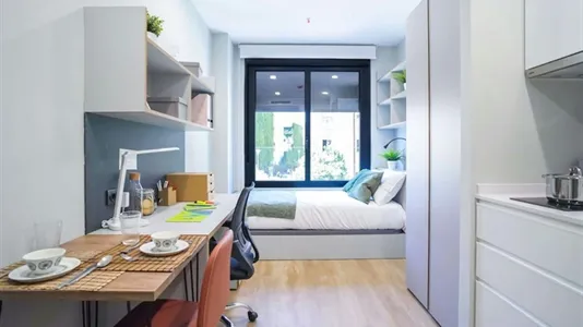 Apartments in Enramadilla - photo 2