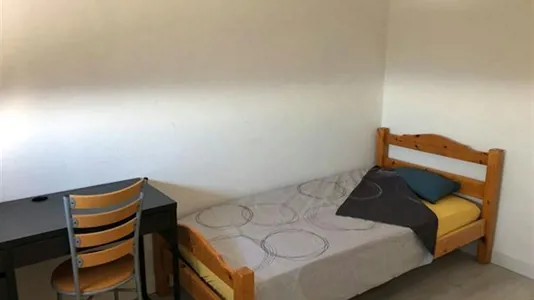 Rooms in Lyon - photo 2