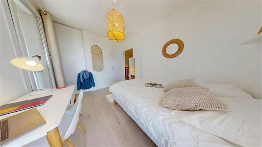 Rooms in Lyon - photo 2