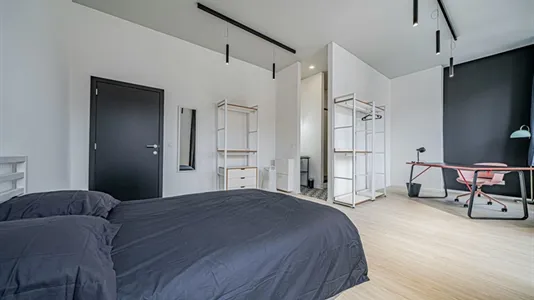 Rooms in Charleroi - photo 2