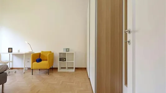 Rooms in Roma Municipio III – Monte Sacro - photo 4