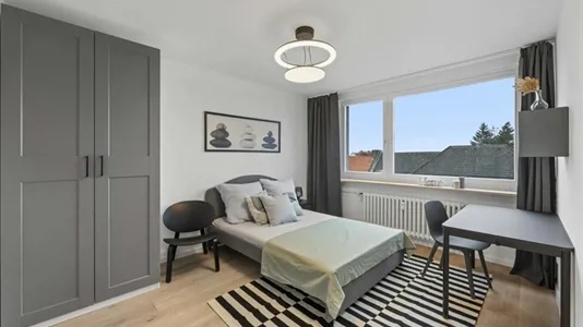 Rooms in Berlin Charlottenburg-Wilmersdorf - photo 1