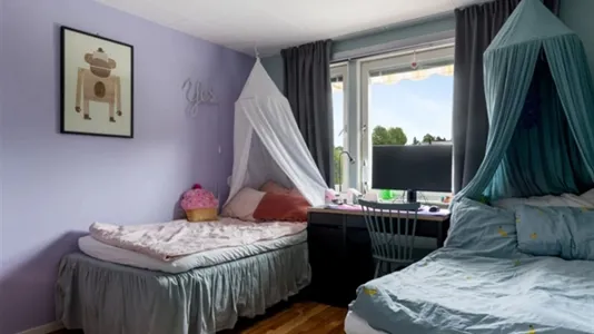 Houses in Täby - photo 4