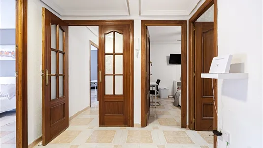 Rooms in Alcalá de Henares - photo 7