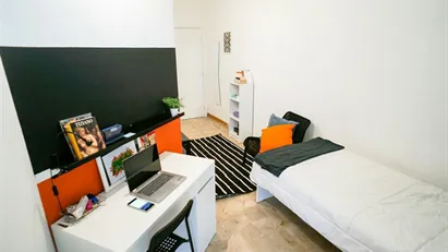 Room for rent in Milano Zona 1 - Centro storico, Milan