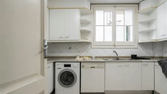 Rooms in Barcelona Ciutat Vella - photo 6