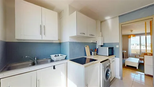 Rooms in Saint-Étienne - photo 7