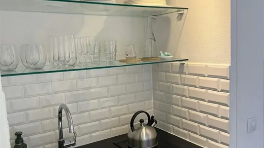 Apartments in Paris 16éme arrondissement (North) - photo 10