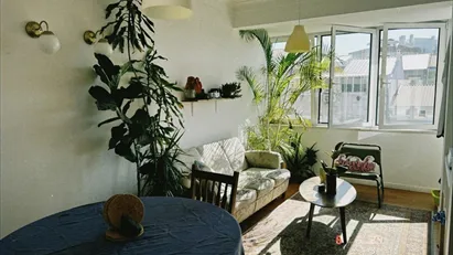 Room for rent in Almada, Setúbal (Distrito)
