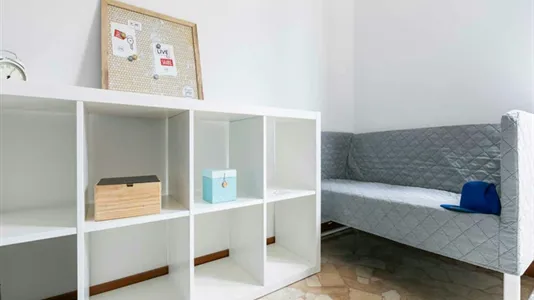 Rooms in Milano Zona 8 - Fiera, Gallaratese, Quarto Oggiaro - photo 6