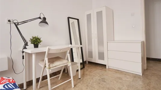 Rooms in Madrid Chamberí - photo 4