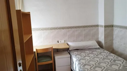 Rooms in Murcia - photo 2