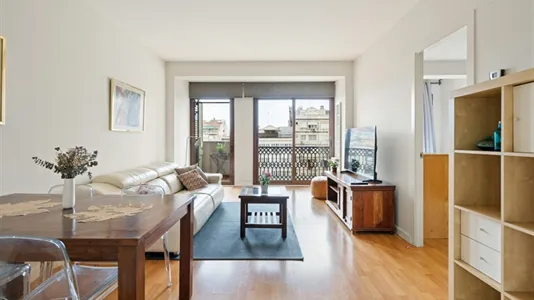 Apartments in Barcelona Eixample - photo 3