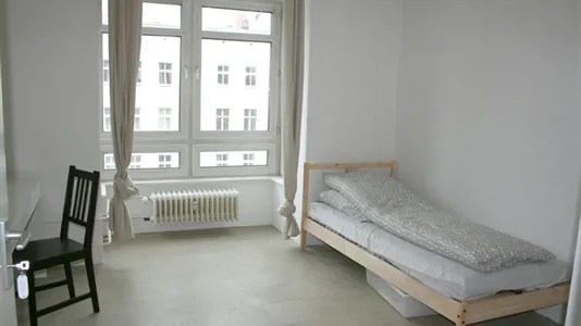 Rooms in Berlin Mitte - photo 2
