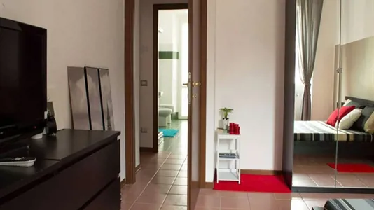 Rooms in Milano Zona 8 - Fiera, Gallaratese, Quarto Oggiaro - photo 1