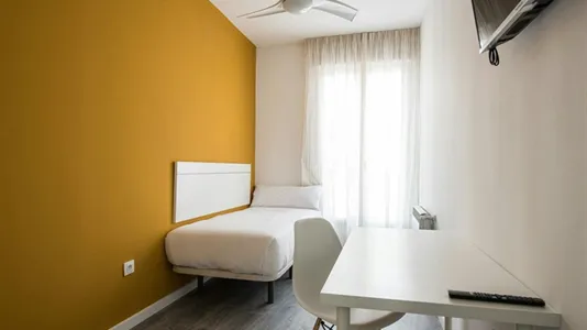 Rooms in Madrid Centro - photo 5