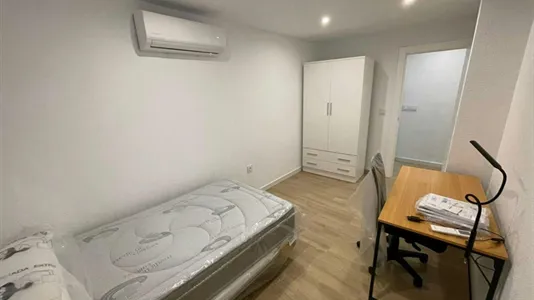 Rooms in Murcia - photo 2