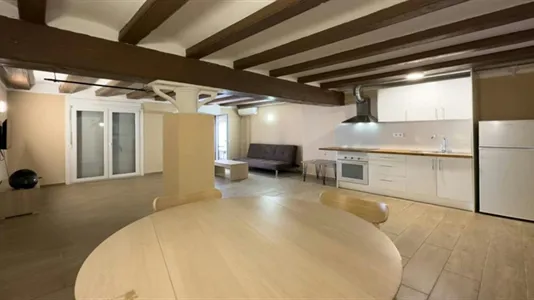 Apartments in Barcelona Ciutat Vella - photo 6