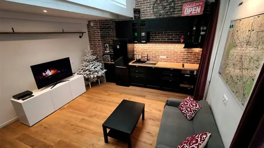 Apartments in Paris 20ème arrondissement - photo 2