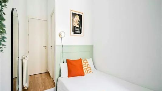 Rooms in Madrid Centro - photo 4
