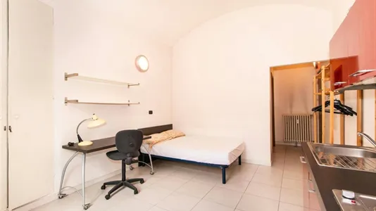 Apartments in Turin - photo 2