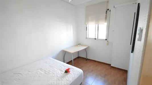 Rooms in Valencia Algirós - photo 7