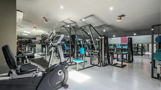 Rooms in Madrid Salamanca - photo 10