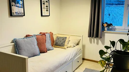 Rooms in Location is not specified - photo 1