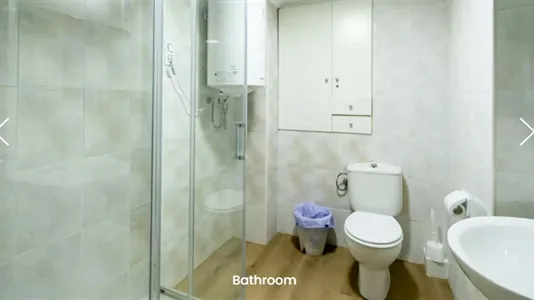 Rooms in Valencia Extramurs - photo 9