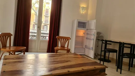 Apartments in Barcelona Ciutat Vella - photo 2
