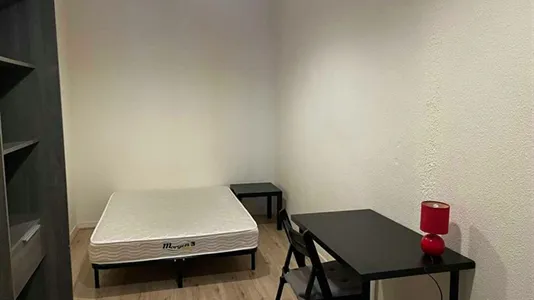 Rooms in Lyon - photo 2