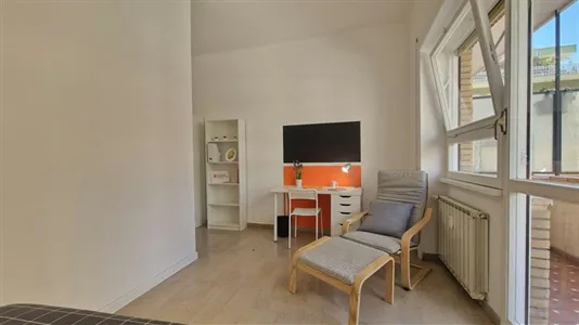 Rooms in Roma Municipio VIII – Appia Antica - photo 2