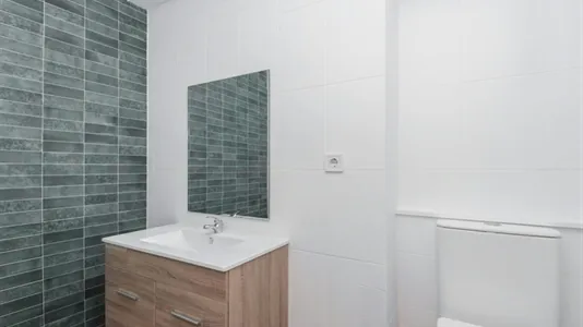 Rooms in Reus - photo 9