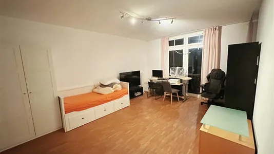 Apartments in Hamburg Altona - photo 2