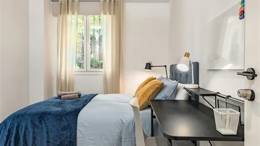 Rooms in Manresa - photo 1