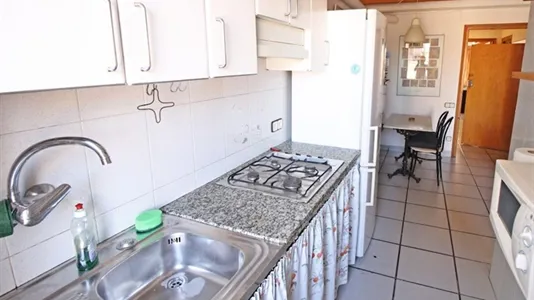 Rooms in Barcelona Ciutat Vella - photo 5