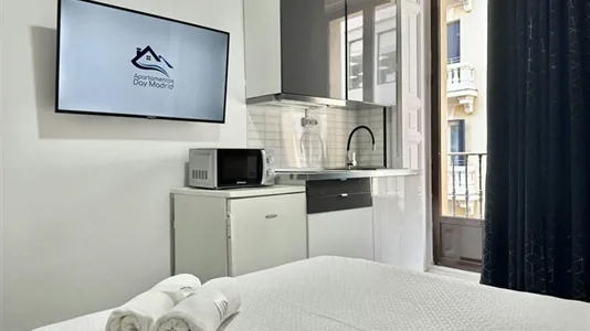 Apartments in Madrid Centro - photo 2